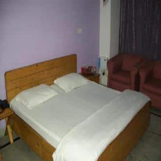 Stay Near Delhi Airport, Gurgaon 4